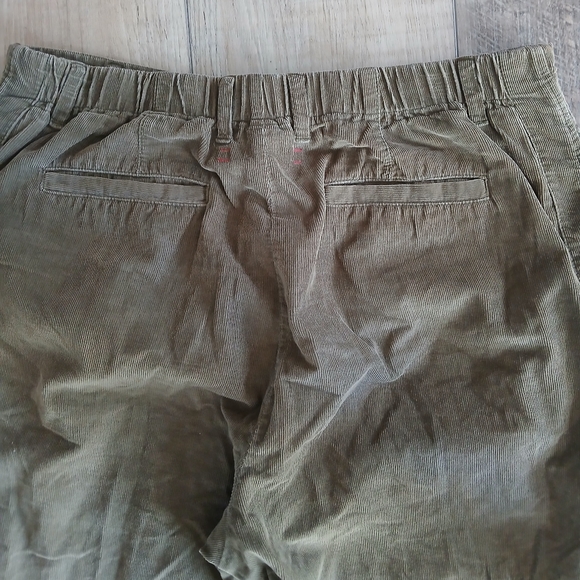 XiRENA Paley Pants in Army Cord. Size S - Picture 5 of 7